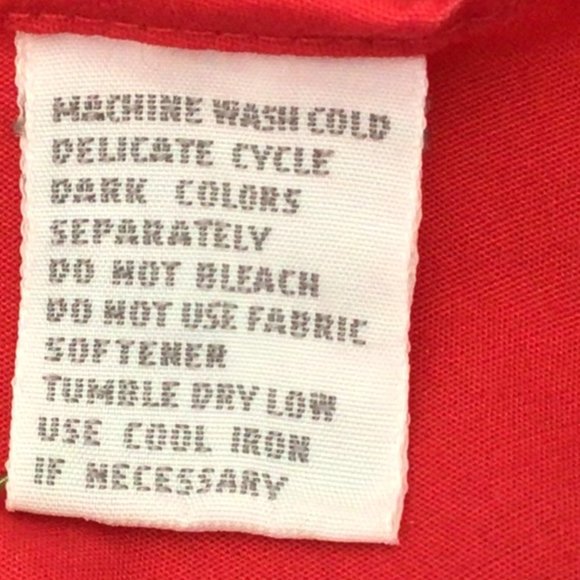 Jos A Bank Clothiers - Red hidden button front blouse - Picture 10 of 10